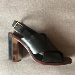 Tory Burch heel
